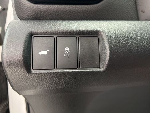 Used 2023 Honda Pilot Touring image 16
