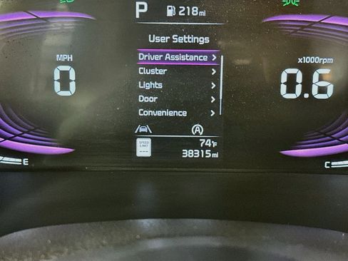 Used 2025 Kia Soul LX w/ LX Technology Package FWD image 19