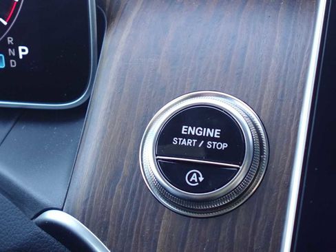 Used 2026 Mercedes-Benz GLC 300 4MATIC image 49