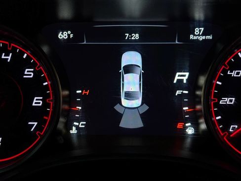 Used 2020 Dodge Charger SXT image 35