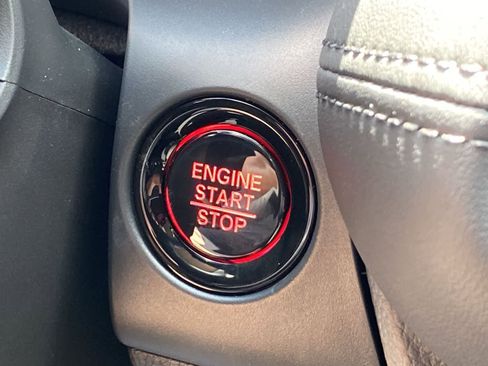 New 2026 Honda HR-V LX image 18