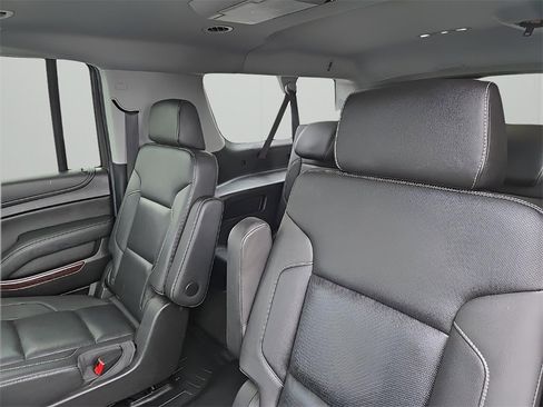Used 2018 GMC Yukon XL SLT w/ Open Road Package image 13