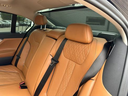 Used 2020 BMW 740i w/ Premium Package RWD image 22