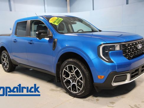 Used 2025 Ford Maverick Lariat w/ 4K Tow Package image 1