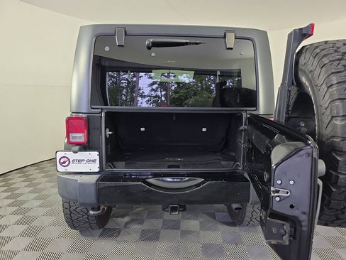 Used 2016 Jeep Wrangler Sahara AWD/4WD image 26