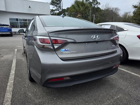 Used 2017 Hyundai Sonata Plug-In Hybrid image 8
