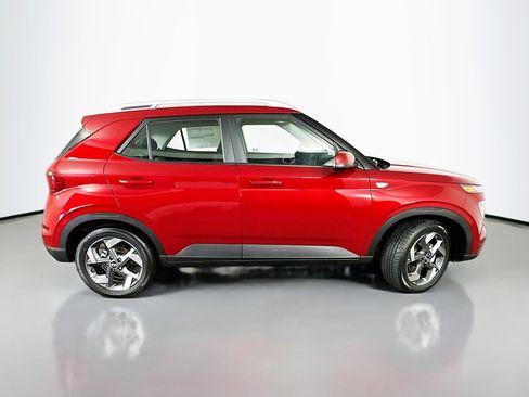 New 2025 Hyundai Venue SEL image 8