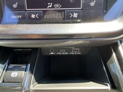 Certified 2023 Subaru Outback Wilderness AWD/4WD image 29