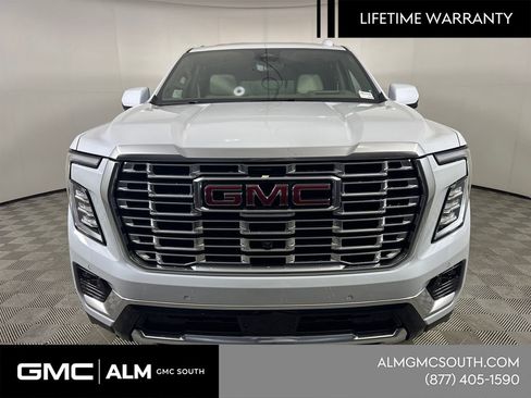 New 2026 GMC Yukon Denali w/ Denali Reserve Package AWD/4WD image 3