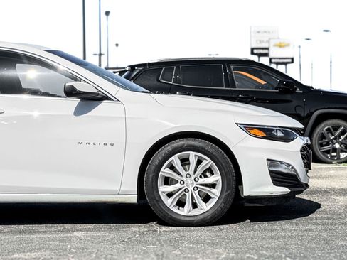 Used 2024 Chevrolet Malibu LT FWD image 9
