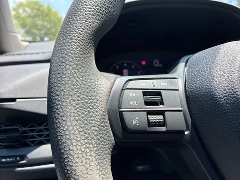 Used 2023 Honda Accord LX image 27