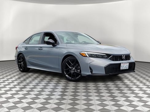Certified 2025 Honda Civic Sport image 2
