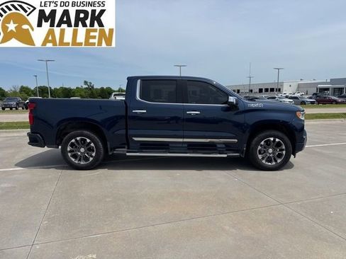 Used 2022 Chevrolet Silverado 1500 High Country w/ Z71 Off-Road Package AWD/4WD image 6