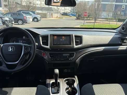 Used 2019 Honda Ridgeline Sport image 22