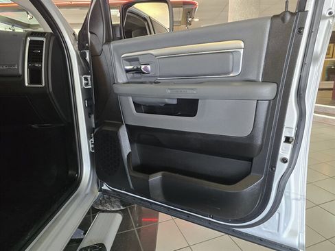 Used 2019 RAM 1500 Big Horn image 11