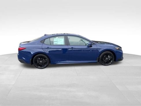 New 2026 Toyota Camry SE image 6