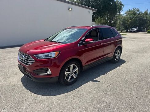 Used 2019 Ford Edge SEL w/ Equipment Group 201A FWD image 3