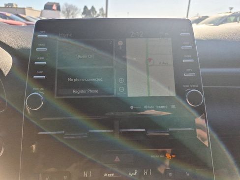 Used 2022 Toyota Avalon Touring w/ Advanced Safety Package image 18