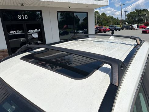 Used 2021 Toyota RAV4 XLE Premium AWD/4WD image 12