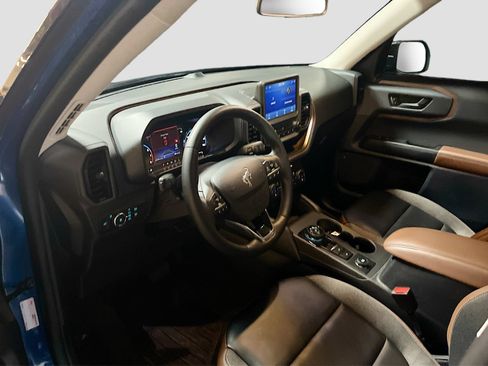 Used 2024 Ford Bronco Sport Outer Banks AWD/4WD image 9