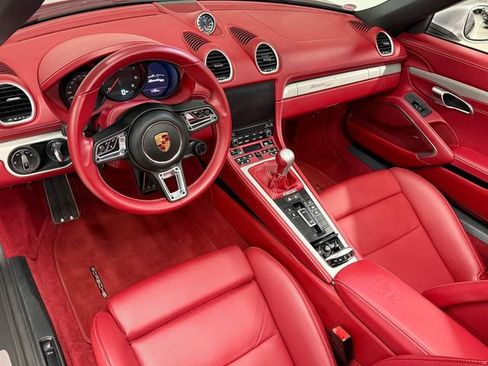 Certified 2022 Porsche 718 Boxster RWD image 4