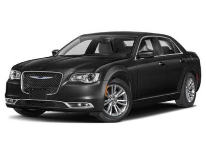 Certified 2022 Chrysler 300 Touring L w/ Popular Equipment Group