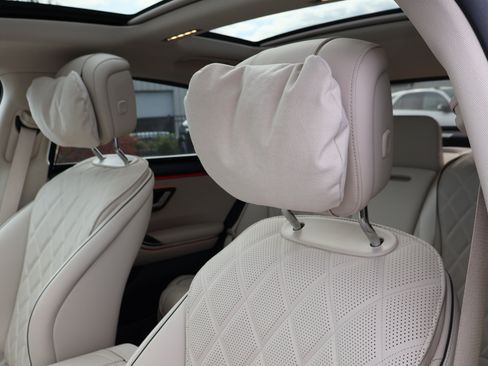 Certified 2025 Mercedes-Benz S 580 4MATIC Sedan image 11