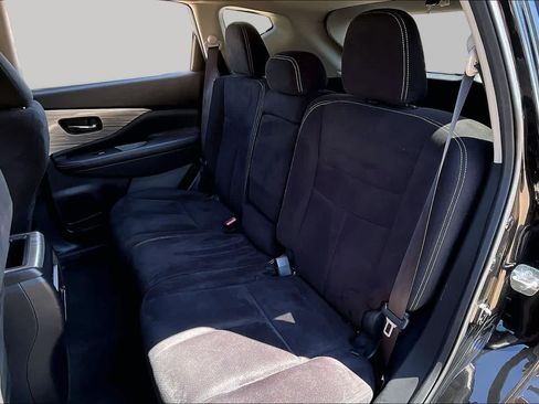 Used 2018 Nissan Murano SV FWD image 17