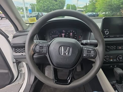 Certified 2023 Honda Accord LX image 13