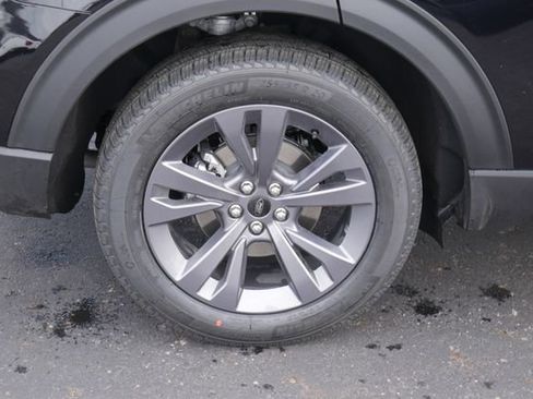 New 2026 Ford Explorer Active AWD/4WD image 13