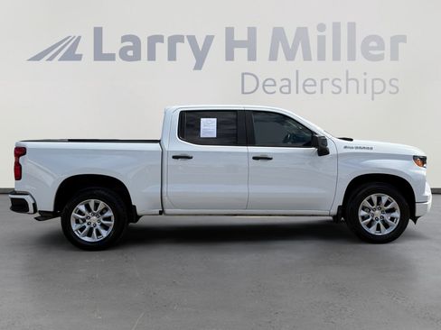 Used 2023 Chevrolet Silverado 1500 Custom image 6