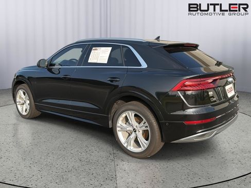 Used 2023 Audi Q8 Premium Plus AWD/4WD image 4
