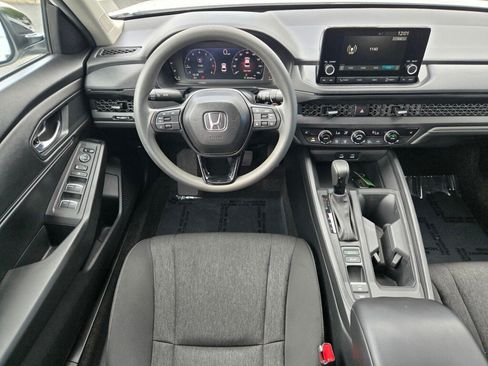 Certified 2025 Honda Accord SE image 11
