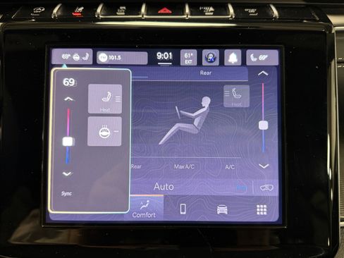 Used 2024 Jeep Grand Cherokee L Altitude image 13