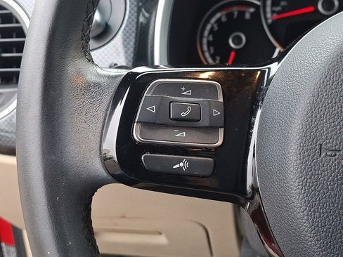 Used 2013 Volkswagen Beetle 2.0T image 18