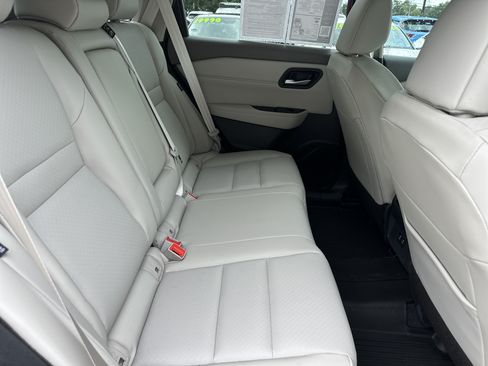 Used 2026 Nissan Rogue Dark Armor FWD image 14