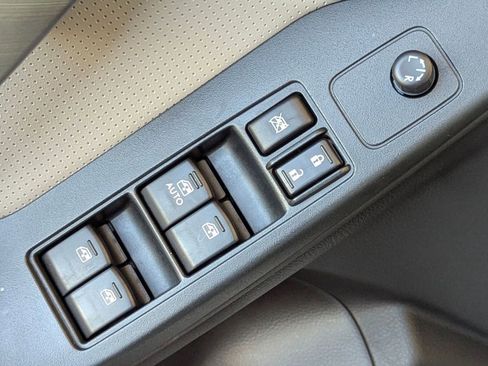 Used 2014 Subaru Forester 2.5i Limited w/ Popular Package #2 image 23