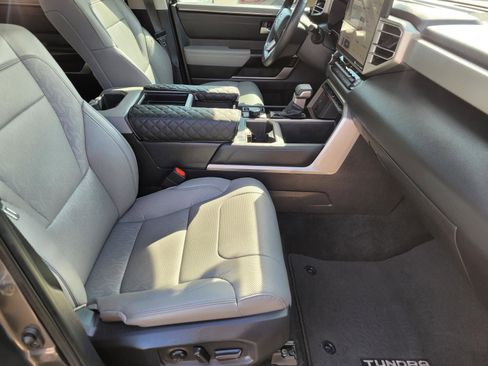 Used 2024 Toyota Tundra Limited w/ Power Package AWD/4WD image 11