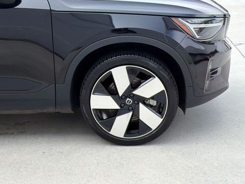 Used 2023 Volvo XC40 Recharge Ultimate AWD/4WD image 13