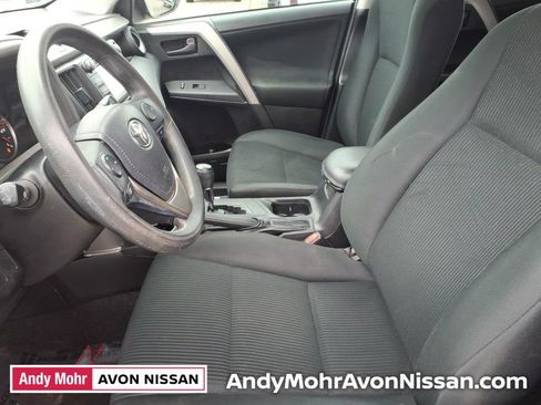 Used 2016 Toyota RAV4 LE FWD image 17