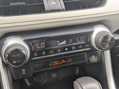 Used 2023 Toyota RAV4 XLE w/ Convenience Package FWD image 22
