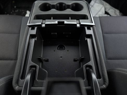 Used 2018 Chevrolet Silverado 1500 LT w/ All Star Edition image 20