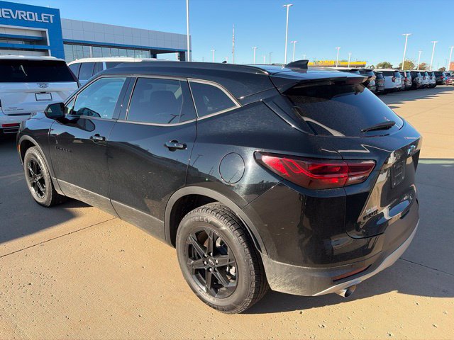 Used 2024 Chevrolet Blazer LT w/ Convenience Package FWD image 4