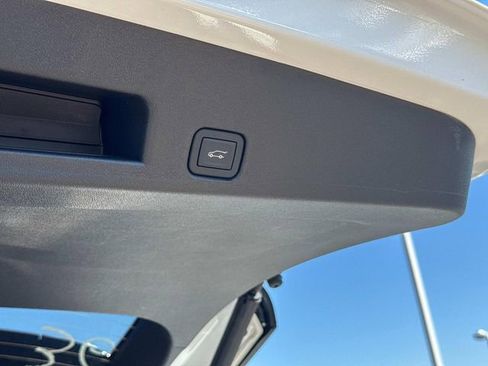 New 2026 Buick Enclave Preferred w/ Power Package image 22