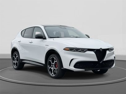 New 2025 Alfa Romeo Tonale w/ Premium Package