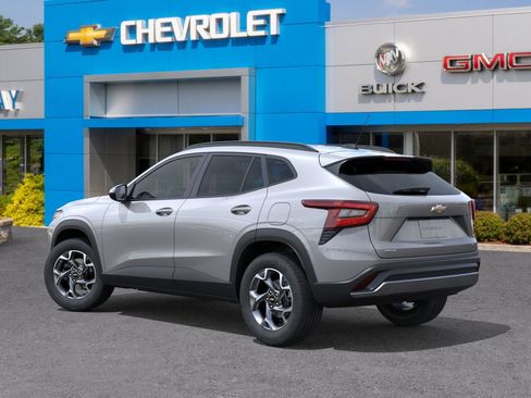 New 2026 Chevrolet Trax LT w/ LT Convenience Package image 3