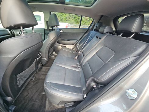 Used 2017 Kia Sportage EX w/ EX Premium Package FWD image 11