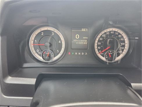 Used 2017 RAM 2500 Tradesman w/ Chrome Appearance Group RWD image 33