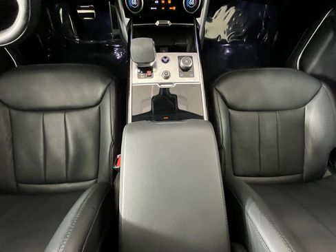 Certified 2023 Land Rover Range Rover SE image 14