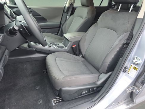 Used 2024 Subaru Crosstrek 2.0i Premium image 19